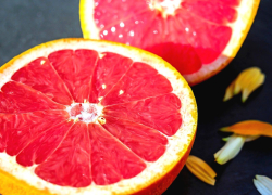 Grapefruit blokuje rozkladanie toxínov